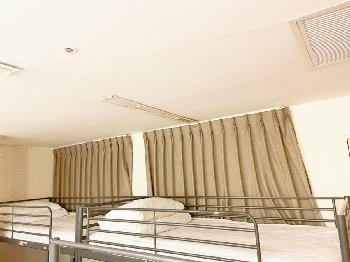 Single Inn- Kaohsiung Linsen Экстерьер фото